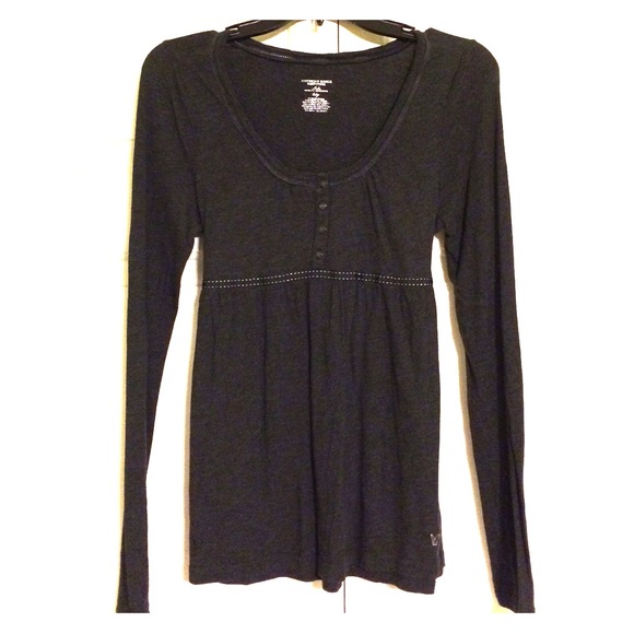 American Eagle Grey babydoll top