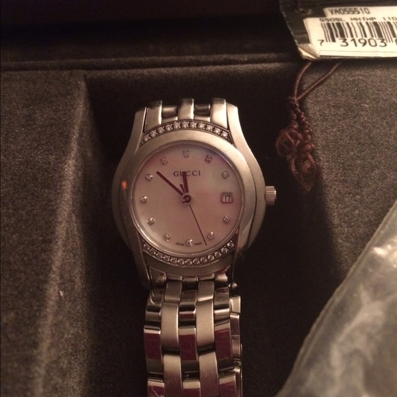 Gucci watch w/diamonds