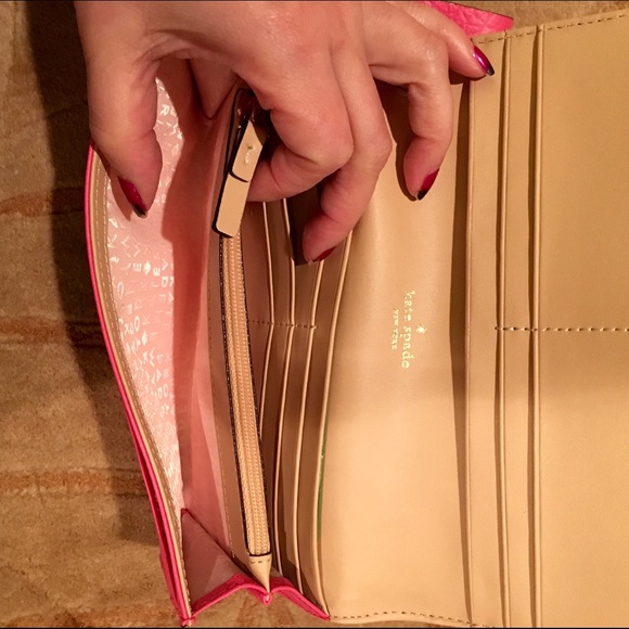 Pink Kate Spade wristlet - Picture 3 of 4