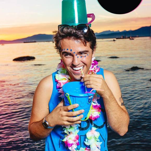 Meet your Posher, Cole