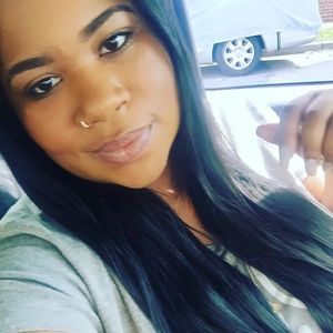 Meet your Posher, Akeya