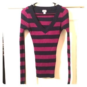Mossimo juniors sweater