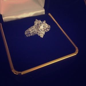 One of a kind amazing ring!! Must see!