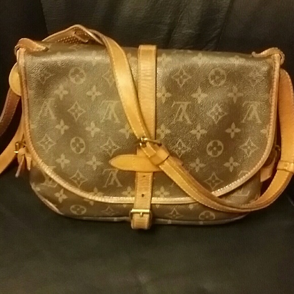 Authentic Louis Vuitton Vintage Messenger Bag