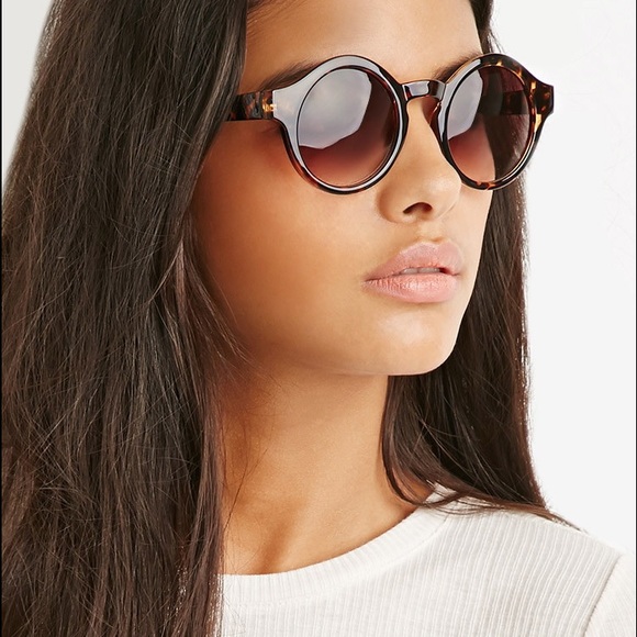 ✨SOLD☀️Trendy Round Sunglasses