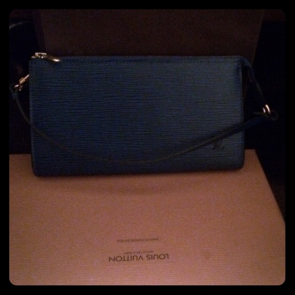 Louis Vuitton Epi Pochette - Picture 1 of 4