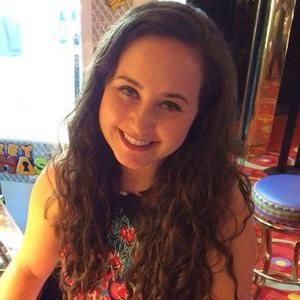 Meet your Posher, Alexandra