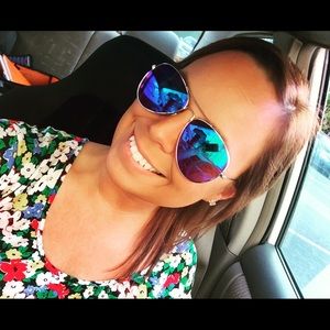 Meet your Posher, Bobbiejo