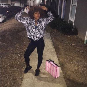 Meet your Posher, Skye