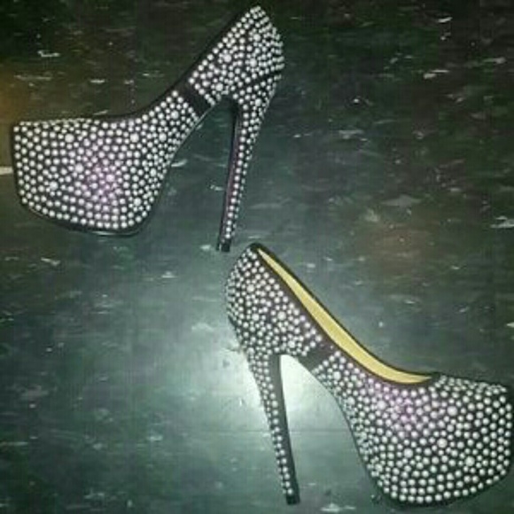 Sold @Ⓜercari... Purple beaded platform pump heel - Picture 4 of 4