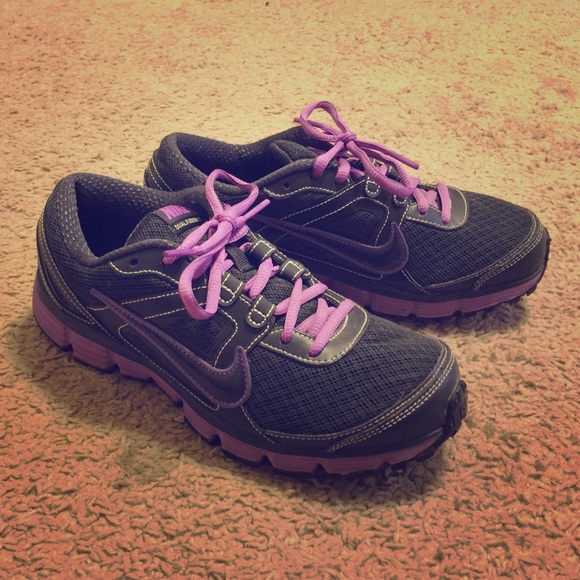 Nike shoes size 7