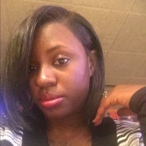 Meet your Posher, Lashae