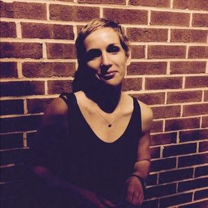 Meet your Posher, Elisa