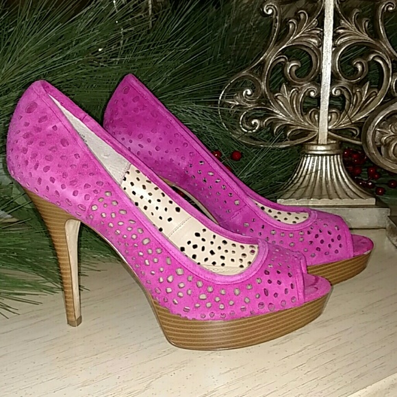 Enzo Angiolini Shoes - Pink suade peep toe heels