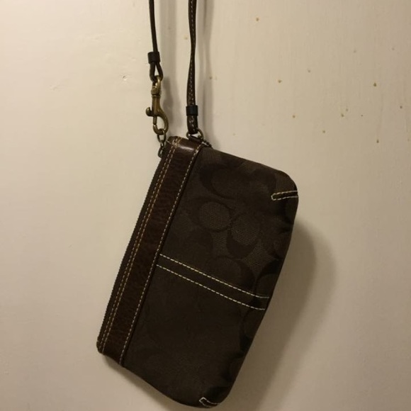 Coach wristlet - Picture 2 of 4