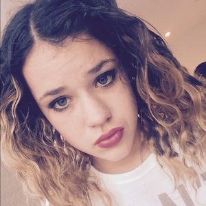 Meet your Posher, Breanna