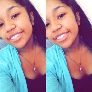 Meet your Posher, Kenia