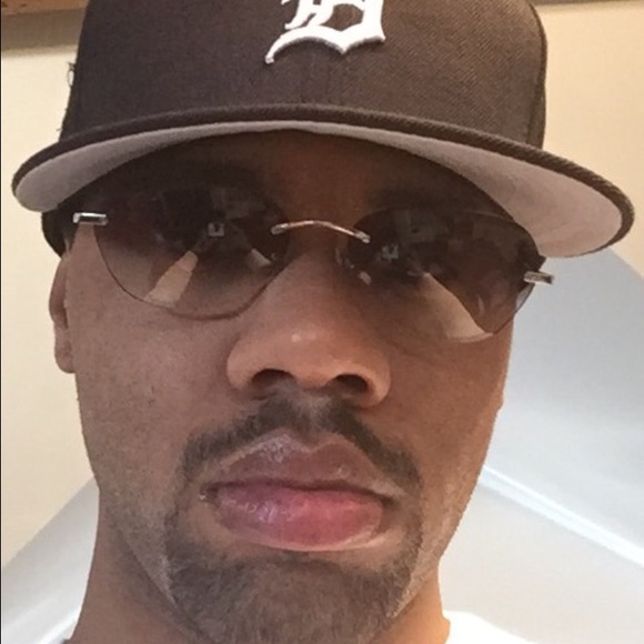 Meet your Posher, Christopher