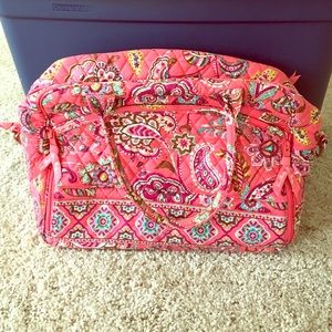 VERA BRADLEY medium shoulder bag!!!!
