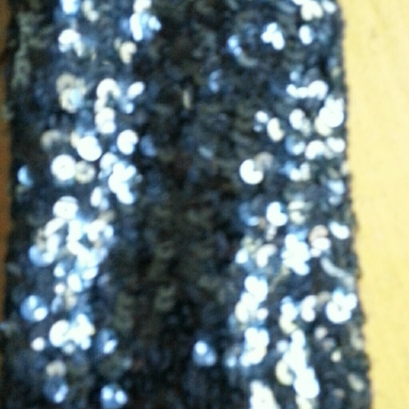 Gloves - Picture 2 of 3