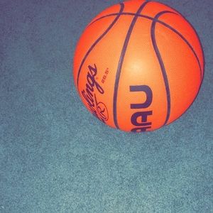 Meet your Posher, Flora