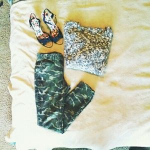 GAP - Army Green Straight Khaikis