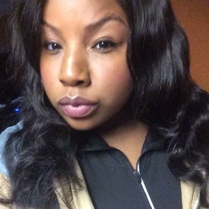 Meet your Posher, Samiaya