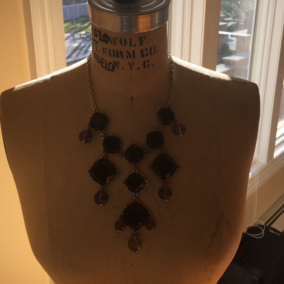 Francesca's Statement Necklace - Picture 4 of 4