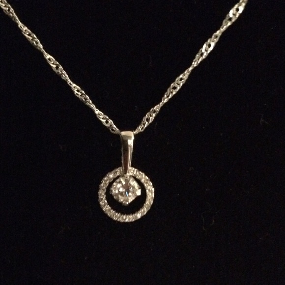 CZ Diamond Pendant Necklace - Picture 4 of 4