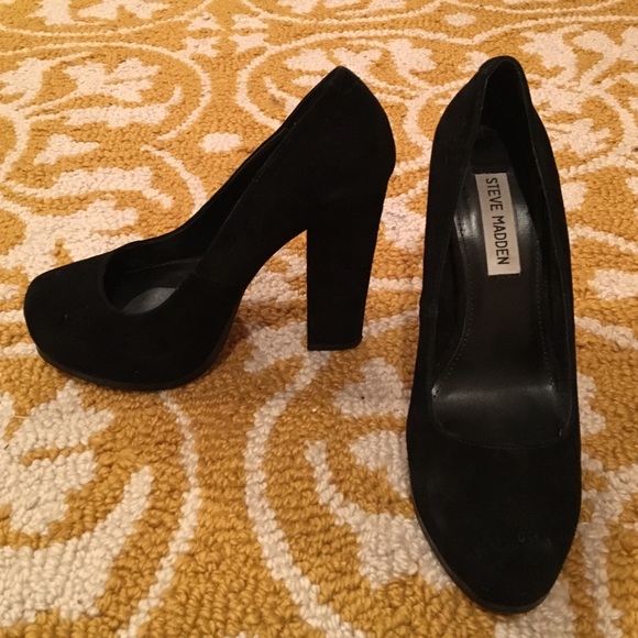 Steve Madden Black heels