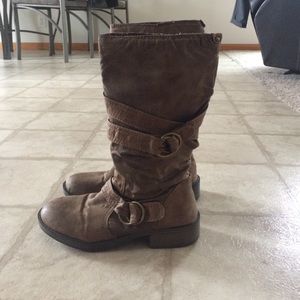 Brown Roxy Boots