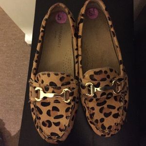 Leopard w/gold