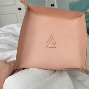 URBAN OUTFITTERS blush leather tray