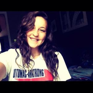 Meet your Posher, Kayla