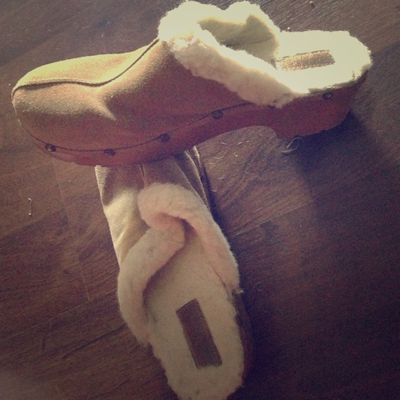 Dockers suede wool lined clogs