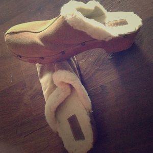 Dockers suede wool lined clogs