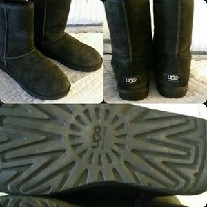 Black Uggs