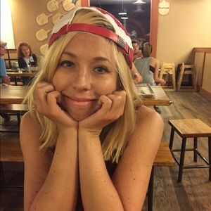 Meet your Posher, Brittany