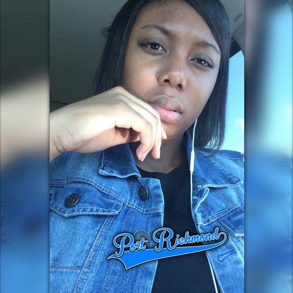 Meet your Posher, Abby