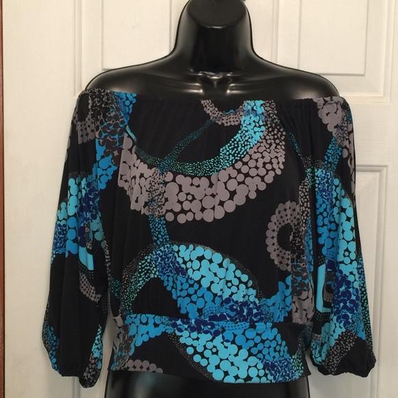 Bubble print off the shoulder blouse