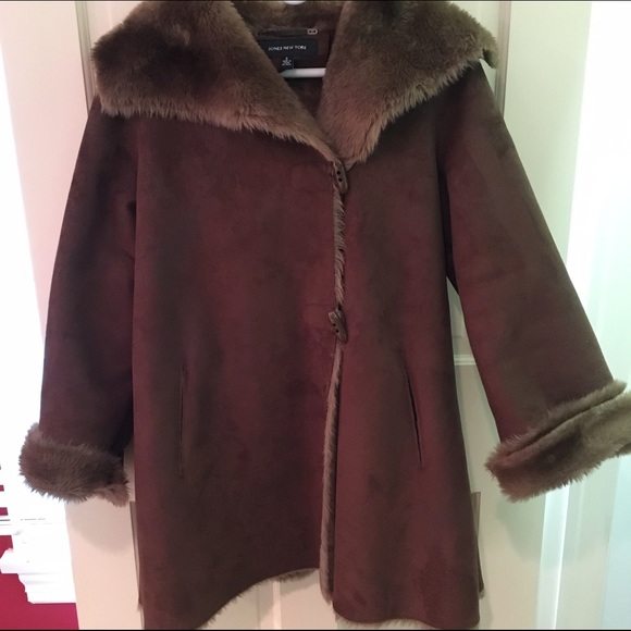 Jones New York faux suede coat - Picture 2 of 4