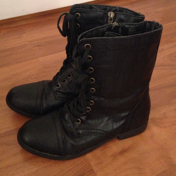 Short Combat Boots