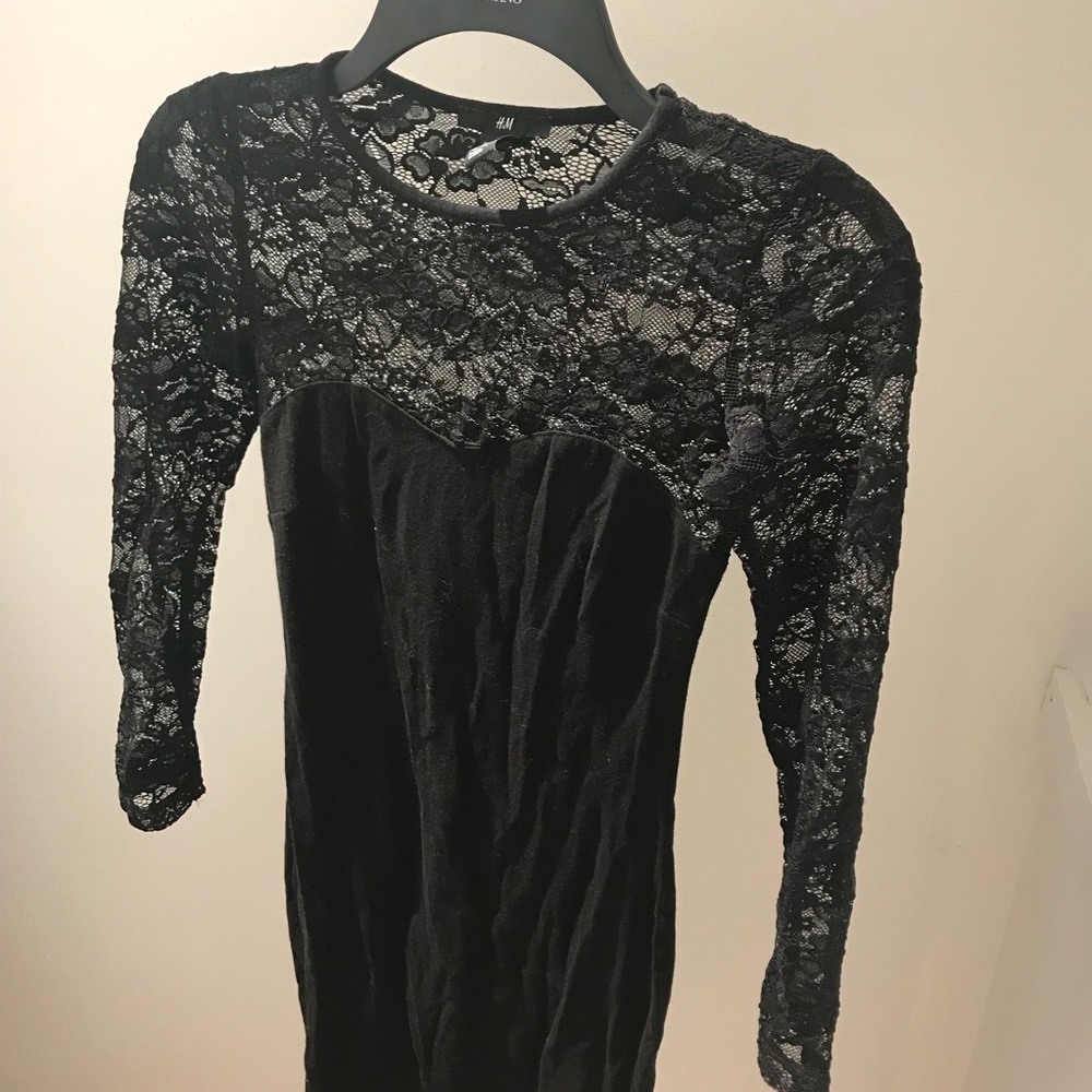 ❌SOLD❌ H&M Black Lace Dress - Picture 2 of 3