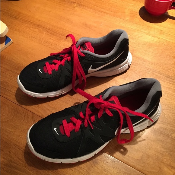 Nike Revolution 2 men's running shoes