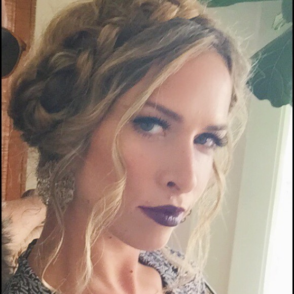 Meet Your Posher - Picture 3 of 4