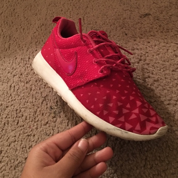 Nike - Picture 3 of 4