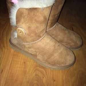 uggs size 8