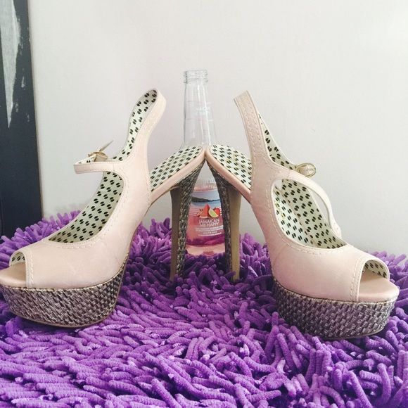 Jessica Simpson high heels