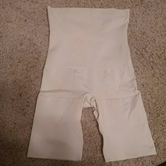 Medium maidenform body shaper