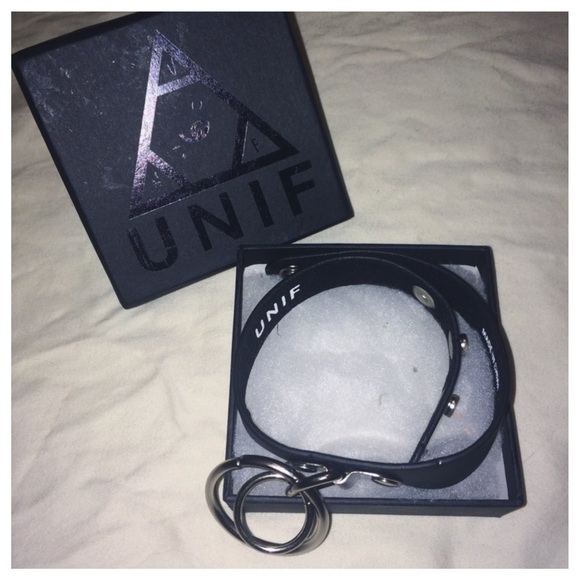 UNIF Dame Choker - Picture 3 of 4